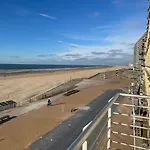 Sea View 아파트