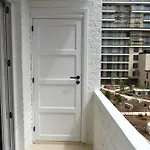 Sea View 아파트